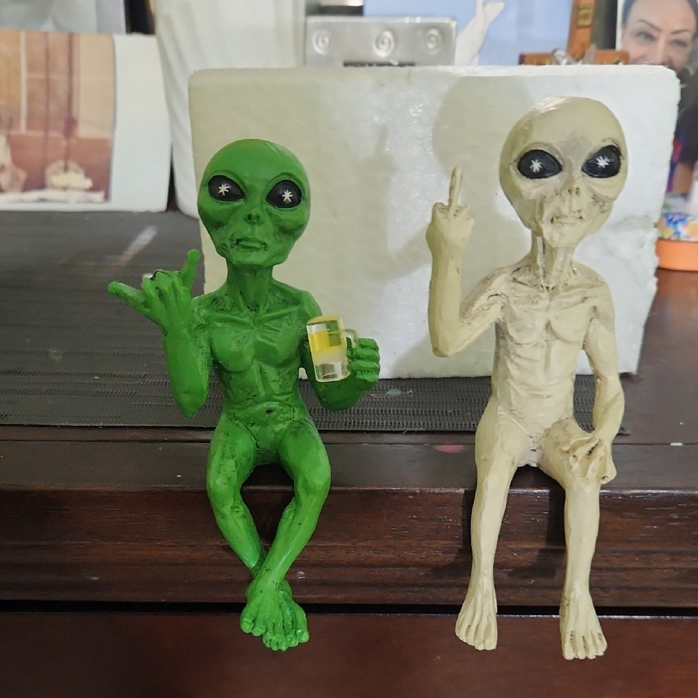 ALIENS Collectibles